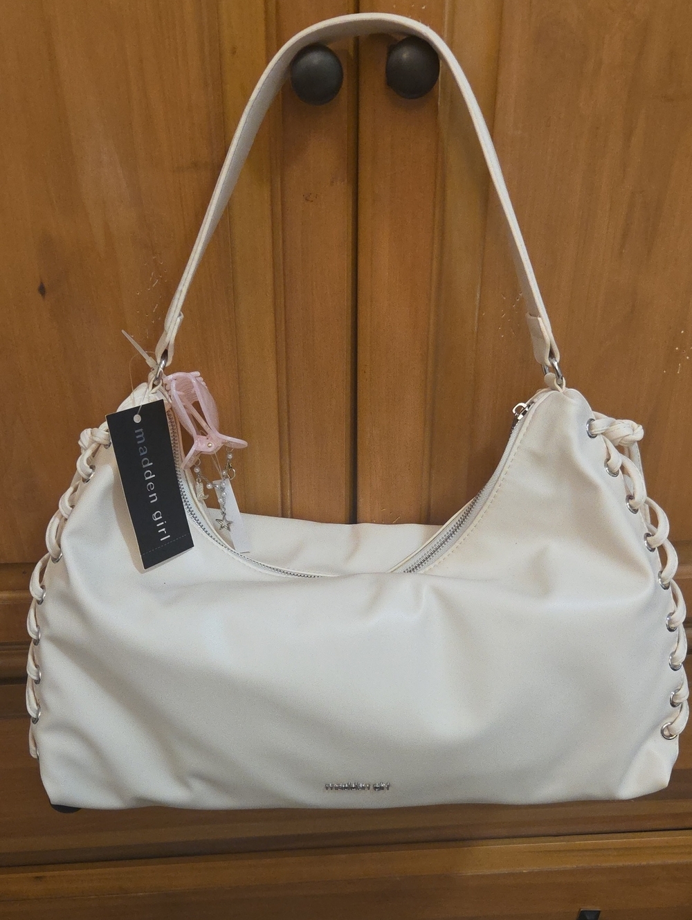 Madden Girl NWT Vanilla Cream Shoulder Bag with Hair Accessory Brooklyn Style